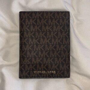 Michael Kors Passport Holder/ Wallet